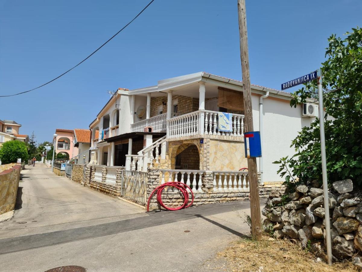 Apartments Tuka Near The Beach Vir Exterior foto